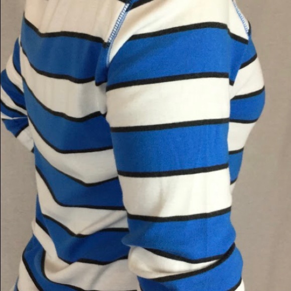 Incredible Point Zero Brand crew neck long sleeved blue and white stripy design - Picture 3 of 7